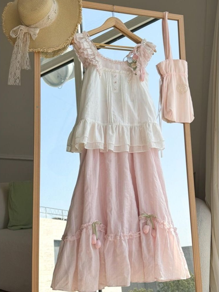 Midi Skirt Floral - Süßes Kawaii-Set mit Rüschenbesatz und Tulpendekor,